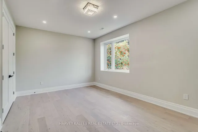 Additional image 21 of 150 Viewmount Ave