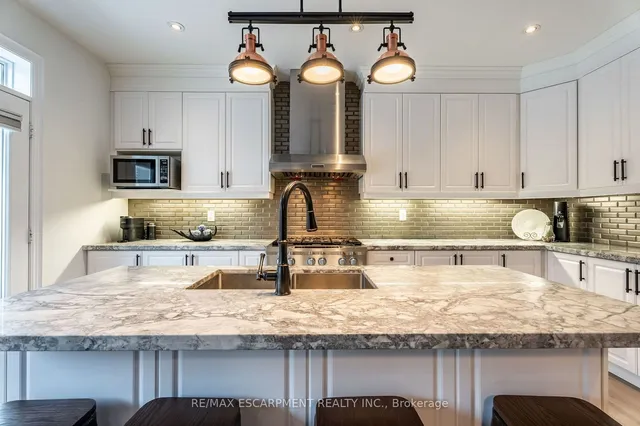 Additional image 9 of 266 Humphrey St