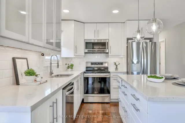 Additional image 6 of 4050 Dunmow Cres