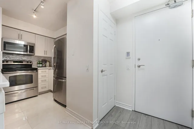 Additional image 4 of 8 Mondeo Dr Unit 512