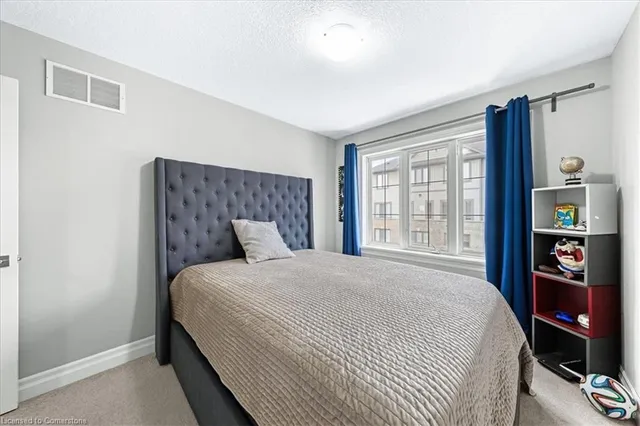 Additional image 31 of 75 Southshore Cres