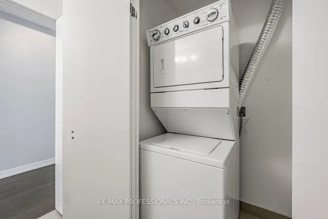 Additional image 19 of 5101 Dundas St Unit 310