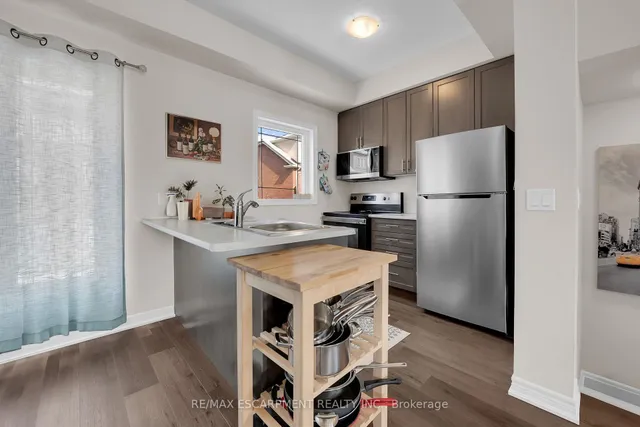 Additional image 9 of 19 Picardy Dr Unit 8