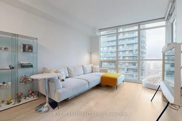 Additional image 3 of 30 Roehampton Ave Unit 3111