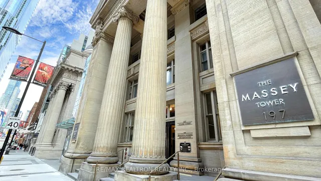 Additional image 5 of 197 Yonge St Unit 5905