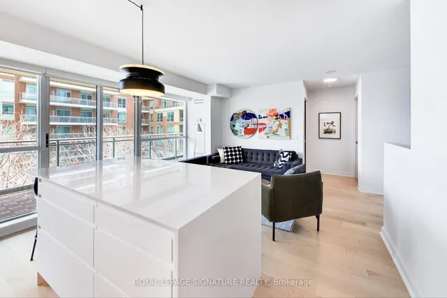 Additional image 4 of 100 Western Battery Rd Unit 303