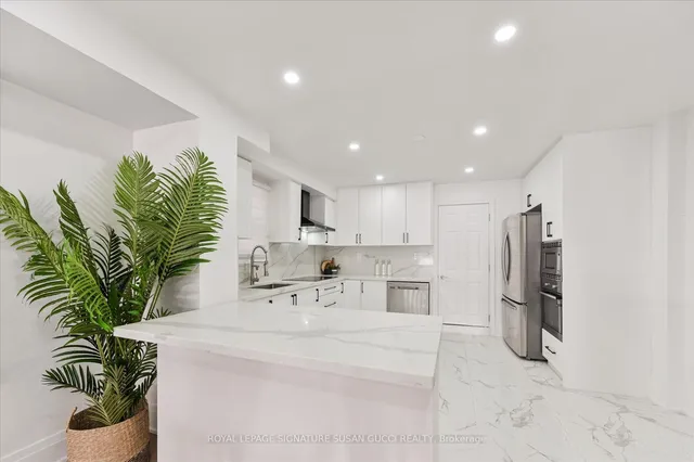 Additional image 8 of 131 Donlands Ave