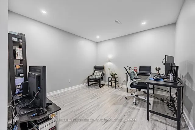 Additional image 23 of 12 Sachems Pl