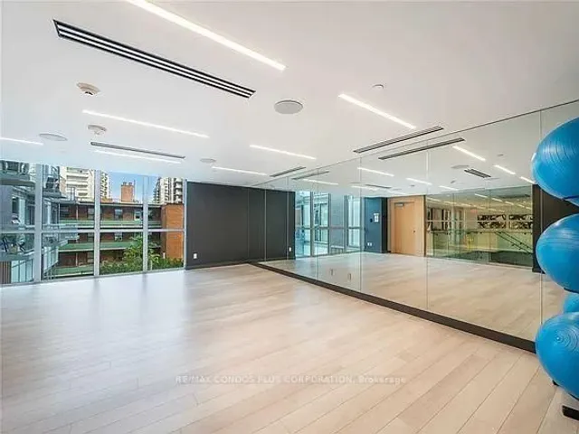 Additional image 13 of 101 Erskine Ave Unit 2805