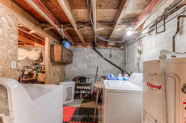 Additional image 32 of 87 6 Ave