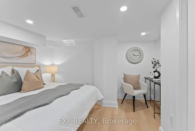 Additional image 22 of 2555 Dundas St