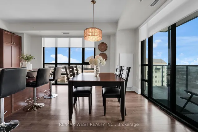 Additional image 12 of 45 Yorkland Blvd Unit 903