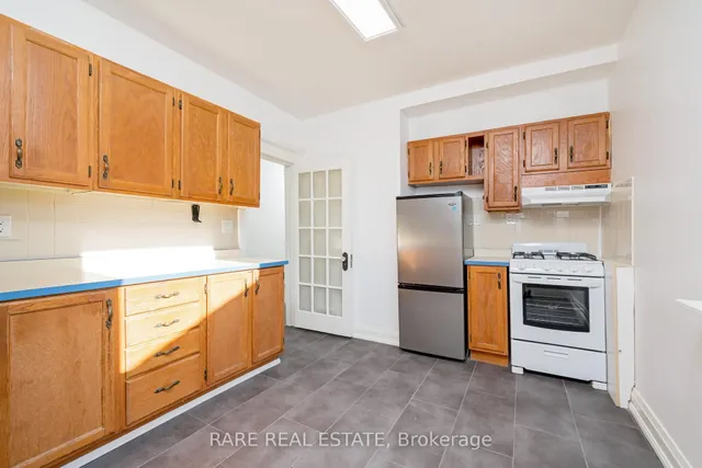 Additional image 21 of 216 Oakwood Ave