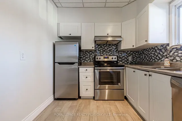 Additional image 12 of 58 Lorne Ave