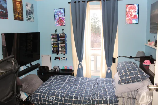 Additional image 17 of 50 Bridletowne Circ