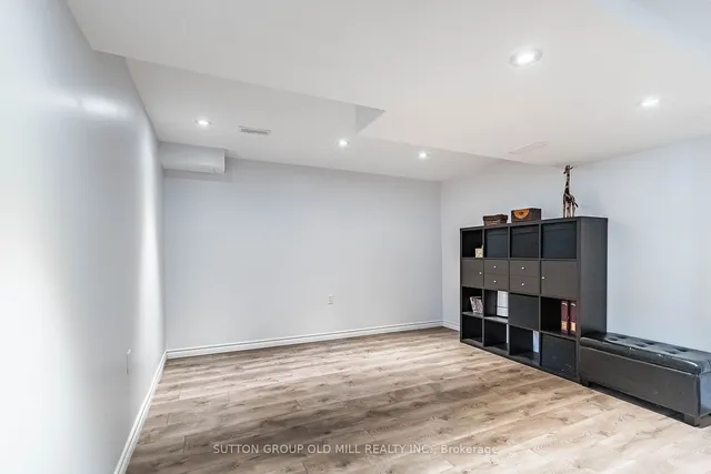 Additional image 26 of 45 Bellagio Ave