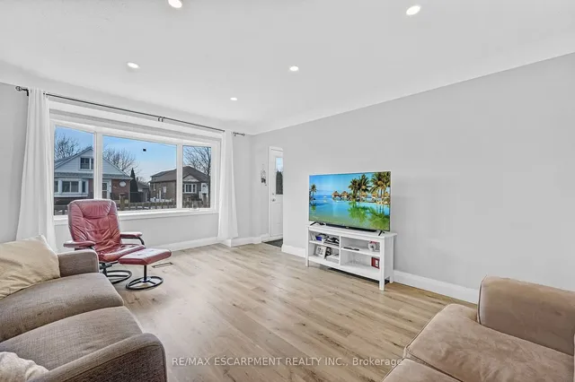 Additional image 7 of 237 East 19th St