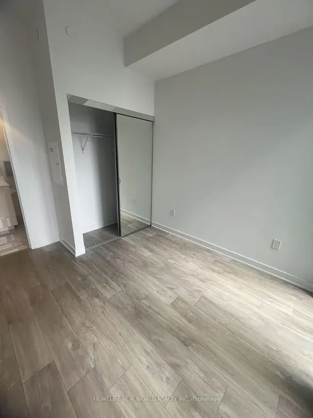 Additional image 11 of 135 Lower Sherbourne St Unit 1732 W