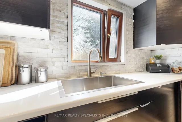 Additional image 10 of 40 Blueridge Sq