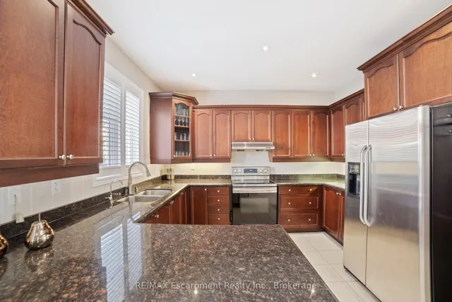 Additional image 28 of 18 Cooperage St