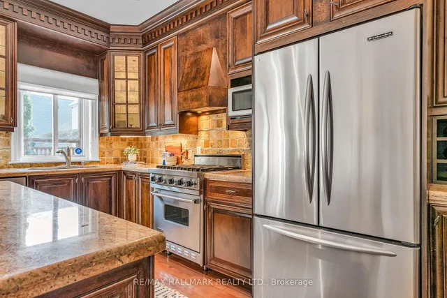 Additional image 16 of 485 Davisville Ave