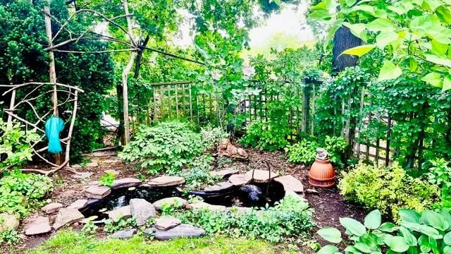 Additional image 37 of 49 Hogarth Ave