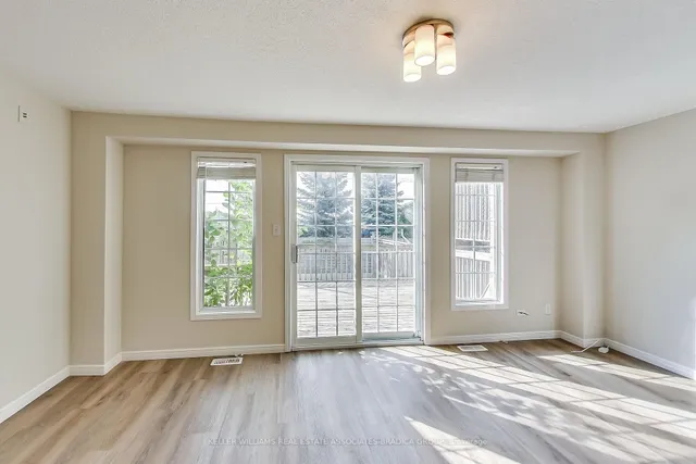 Additional image 5 of 102 Rochefort St