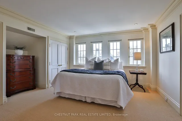 Additional image 32 of 170 Roxborough Dr