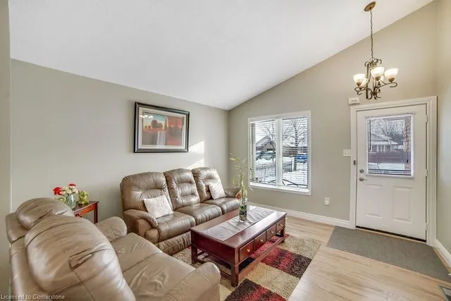 Additional image 14 of 369 Macintosh Dr