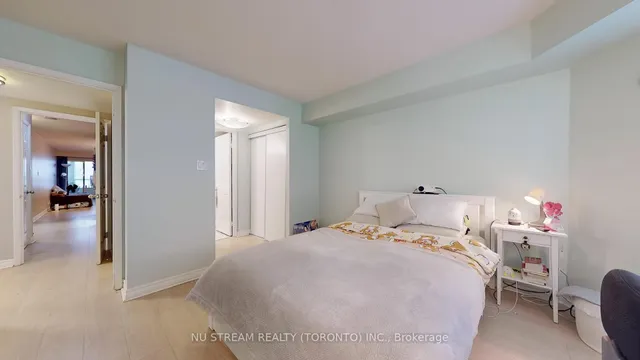 Additional image 22 of 711 Bay St Unit 912