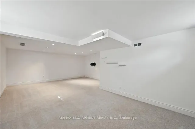 Additional image 29 of 433 East 38th St