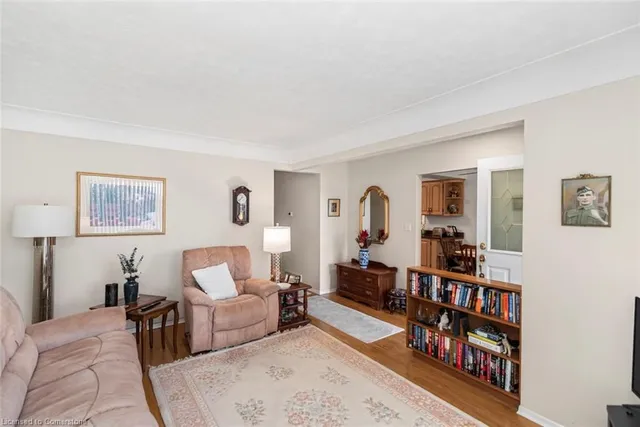 Additional image 8 of 176 Walter Ave