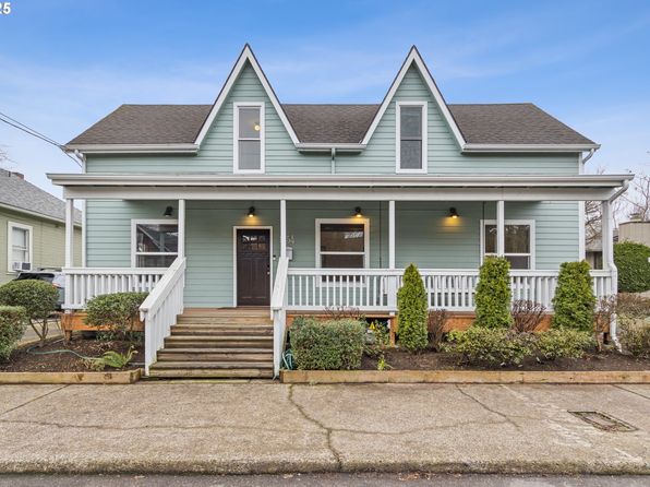 1554 SE Tacoma St, Portland, OR 97202