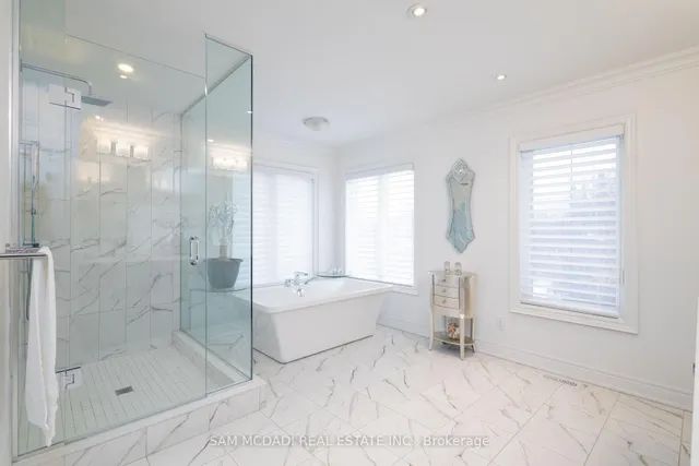 Additional image 26 of 317 La Rose Ave