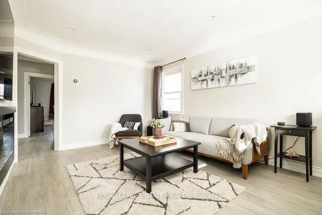 Additional image 7 of 134 Craigroyston Rd