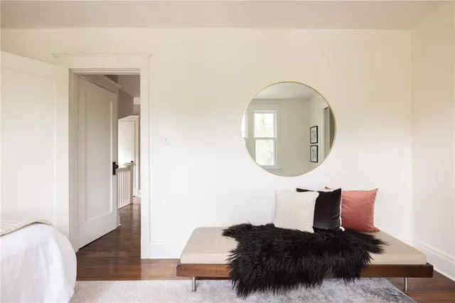 Additional image 31 of 124 Cline Ave