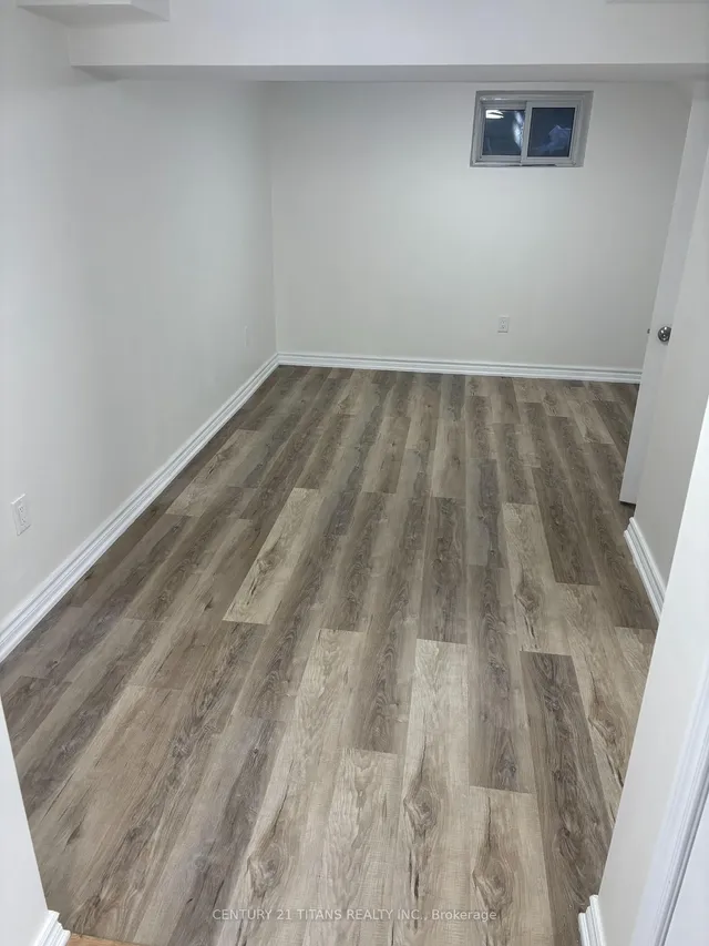 Additional image 2 of 19 Castor Cres