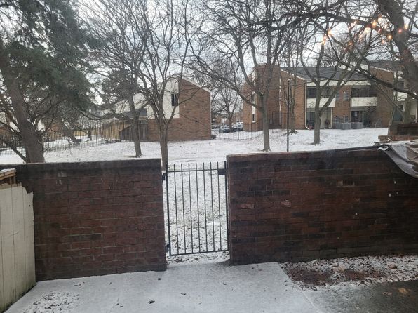 3140 Woods Cir #11, Detroit, MI 48207
