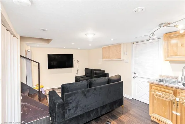 Additional image 46 of 243 Federal St