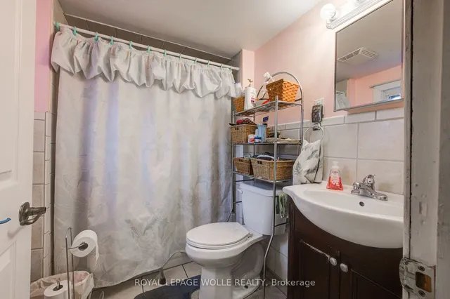 Additional image 18 of 218 Catharine St