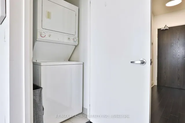 Additional image 13 of 17 Kenaston Gdns Unit 816