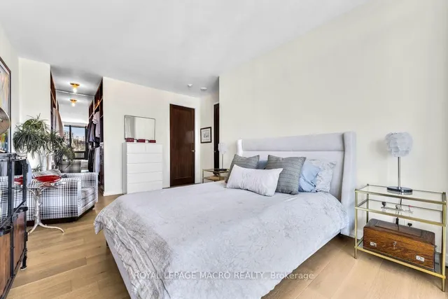 Additional image 20 of 33 Lombard St Unit 4302