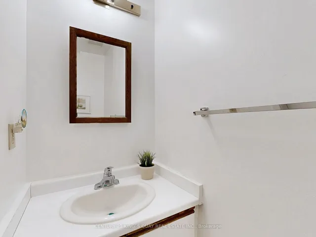 Additional image 18 of 19 Historic Terr