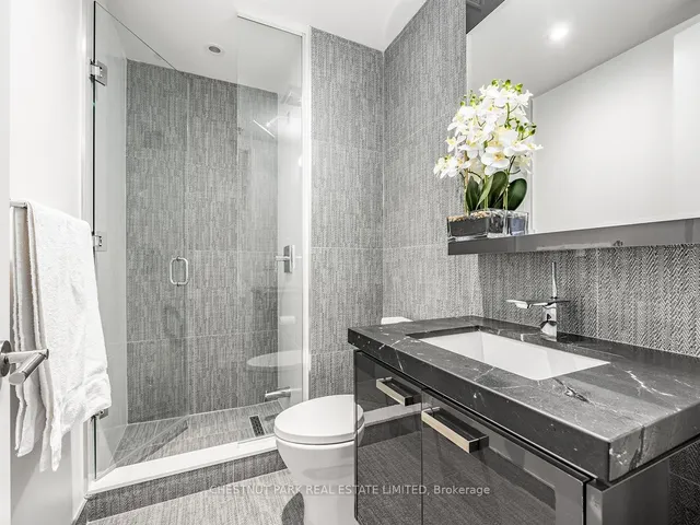 Additional image 23 of 1074 Bay St Unit 11