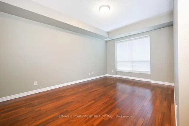 Additional image 19 of 2000 Creekside Dr Unit 501