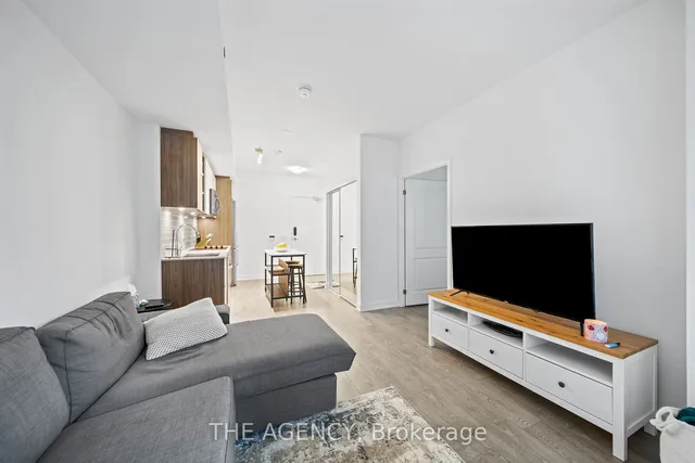 Additional image 12 of 543 Richmond St Unit 522