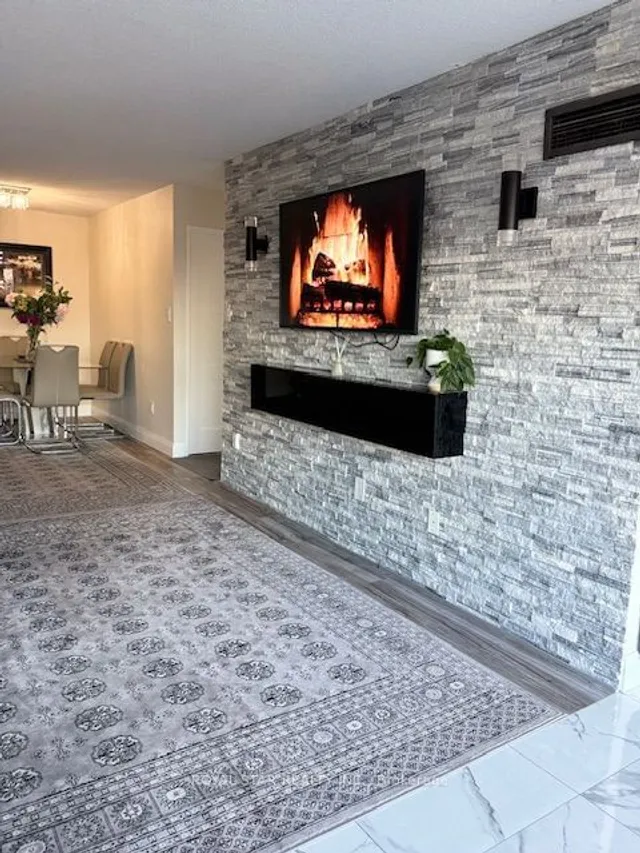 Additional image 5 of 3 Rowntree Rd Unit 805