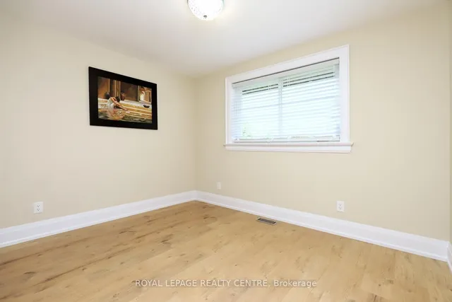 Additional image 22 of 55 Flora Dr