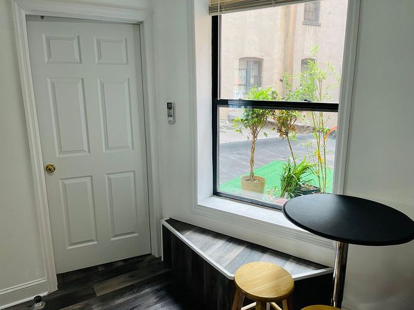 648 Grand St APT 4B, Brooklyn, NY 11211