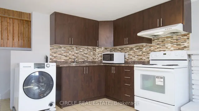 Additional image 35 of 3764 Wyewood Rd